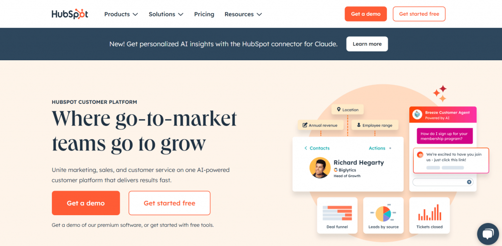 hubspot's homepage as an example of business types of blog