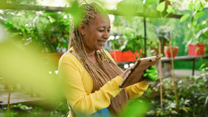 How small businesses are using AI to save time