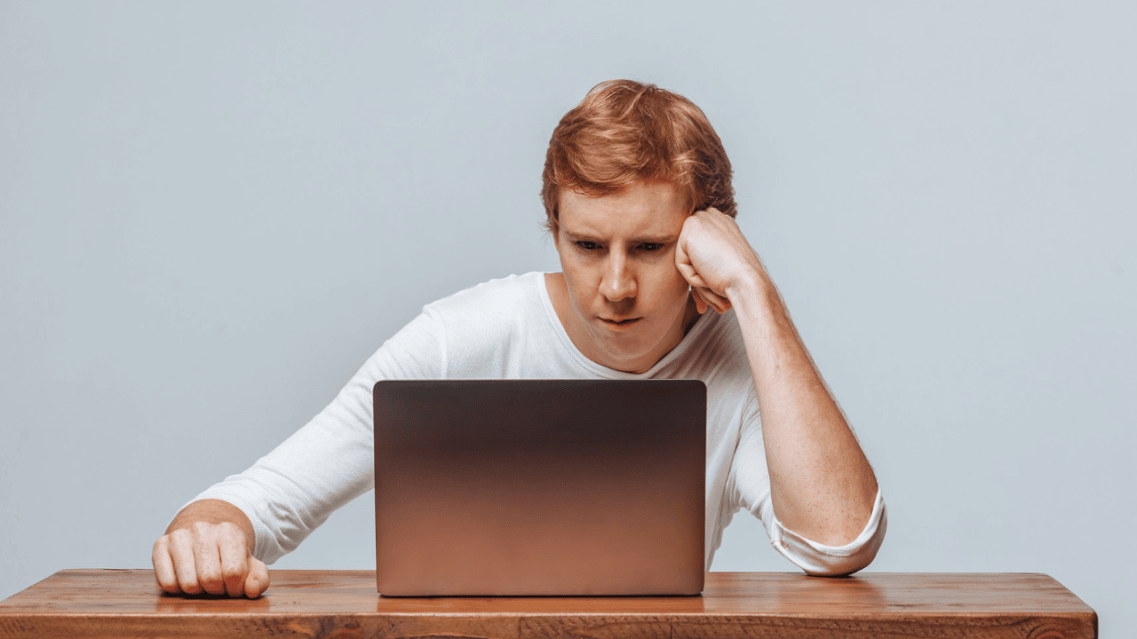 Customer struggling to navigate a frustrating eCommerce site.
